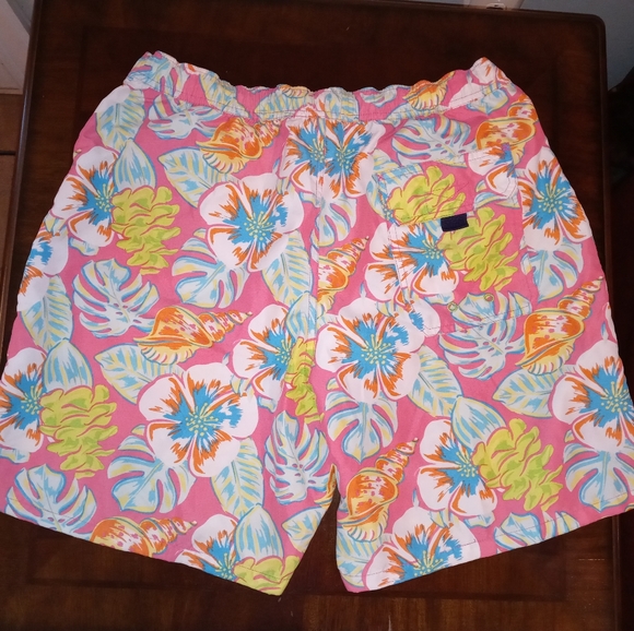 Vineyard Vines | Swim Trunks Hawaiian Floral Print Men's Size Medium - Picture 2 of 14